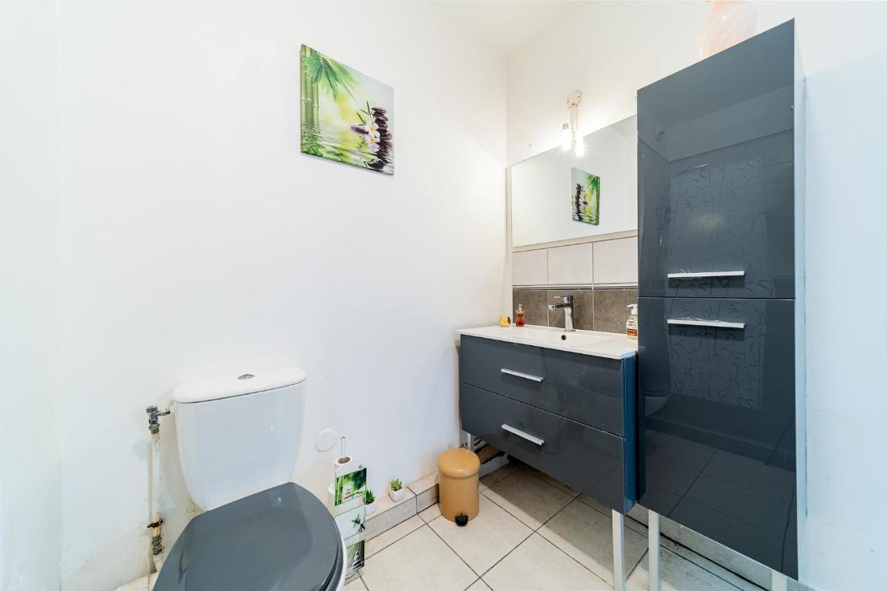 Appartement T2 - Sainte-Clotilde - Wifi - A la Nuitée Extérieur photo
